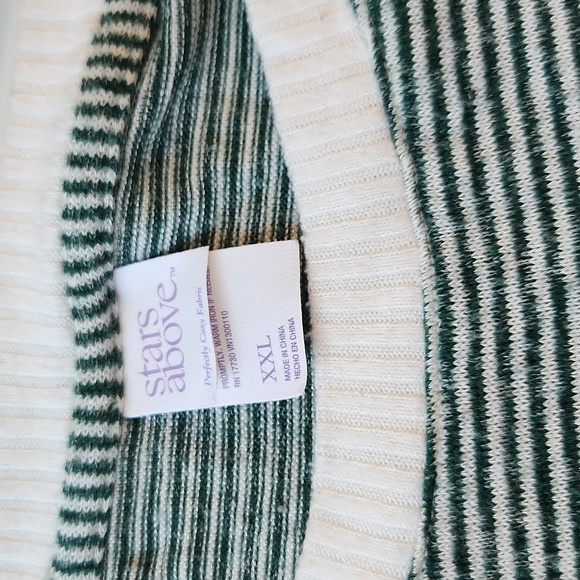 Pajama bundle - Picture 9 of 13